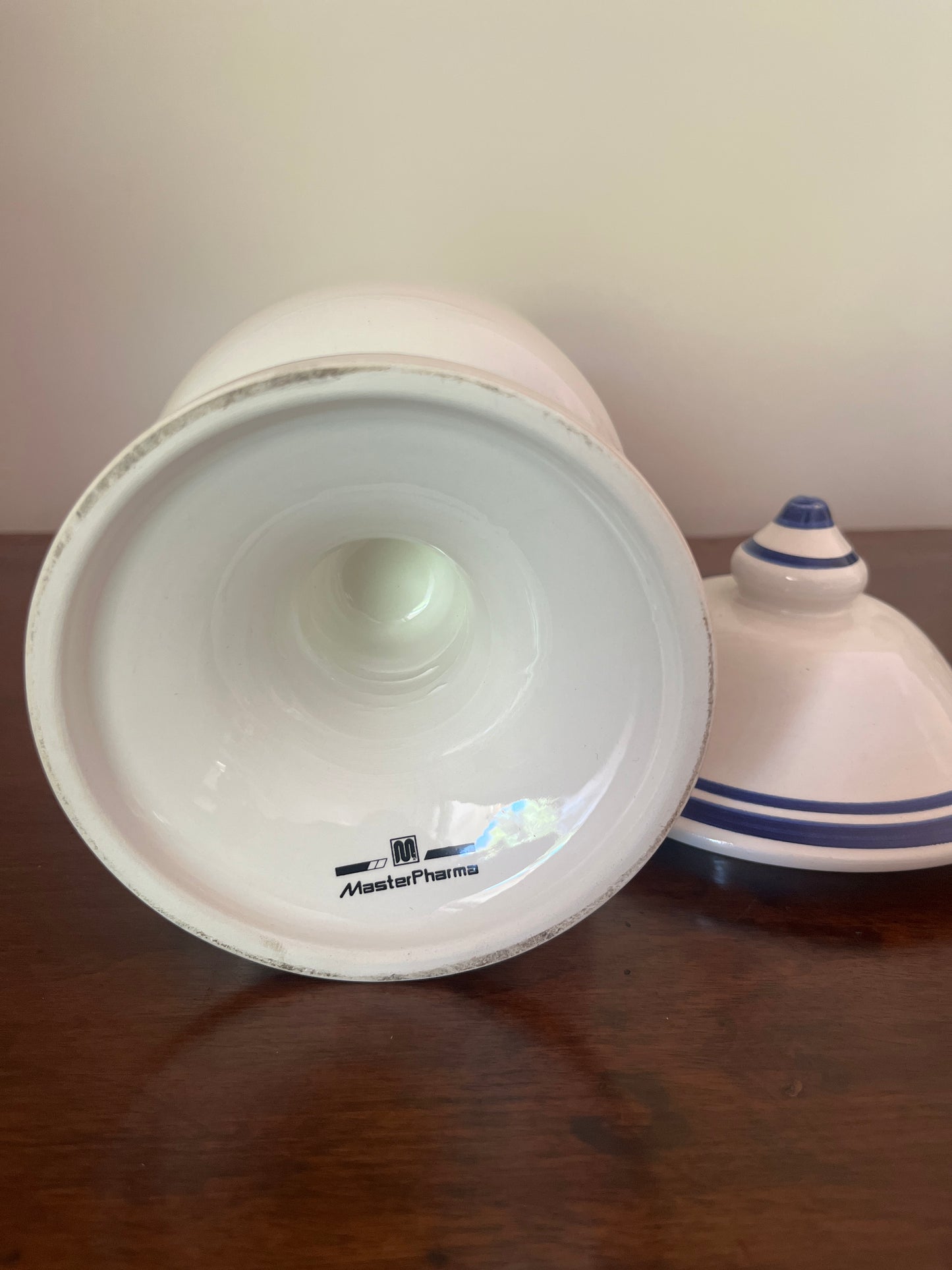 Blue and White Transfer-Printed Apothecary Jar, "Hamammelis"
