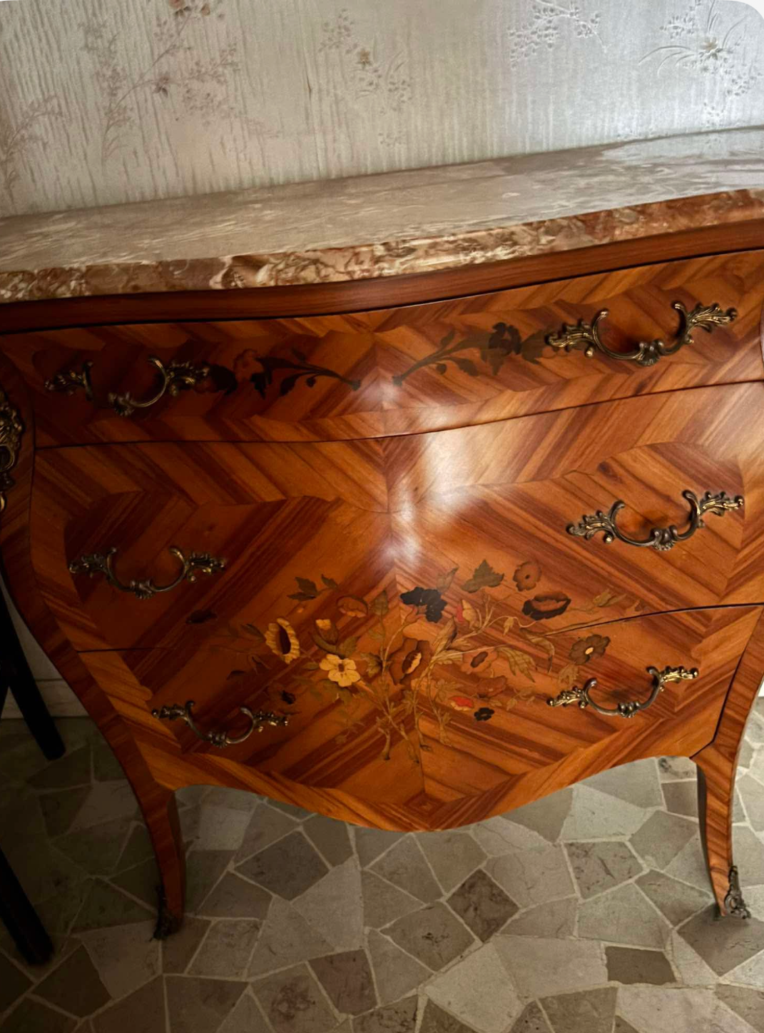 Louis XV-Style Serpentine Commode with Marquetry Veneer & Marble Top