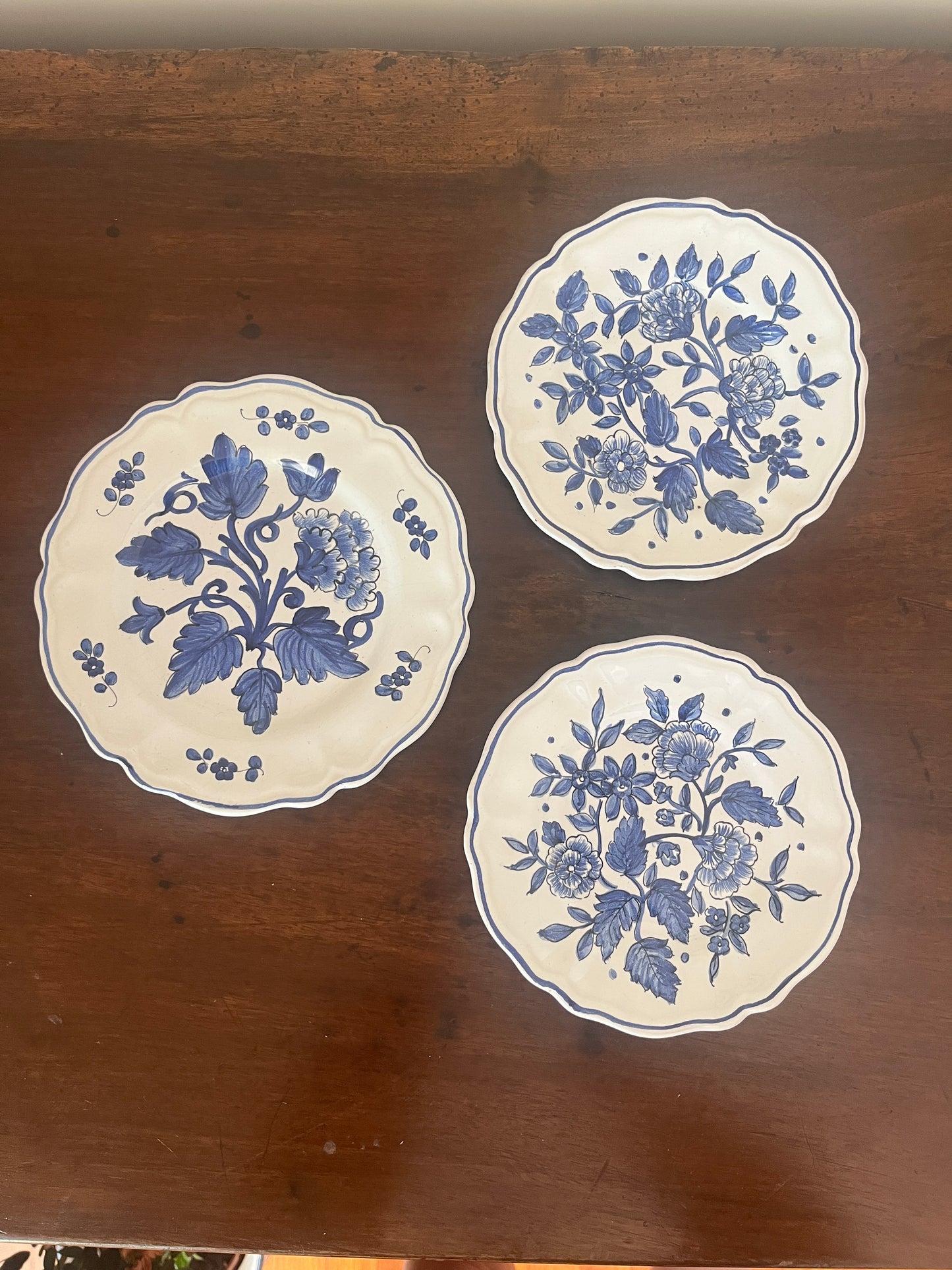 Deruta Maiolica Plates, Hand Painted (set of 3)
