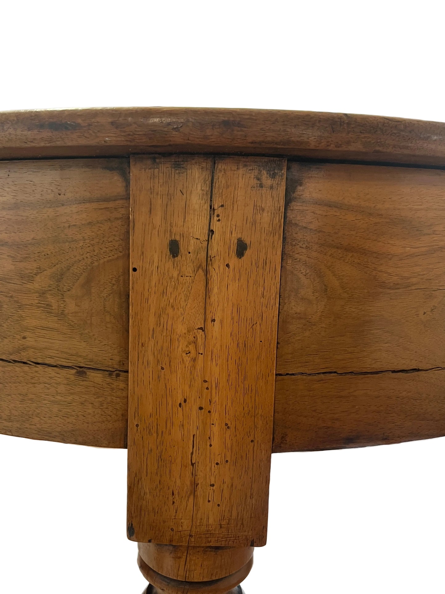 Victorian Walnut Oval Extending Dining Table with Pedestal Base, circa 1860–1890