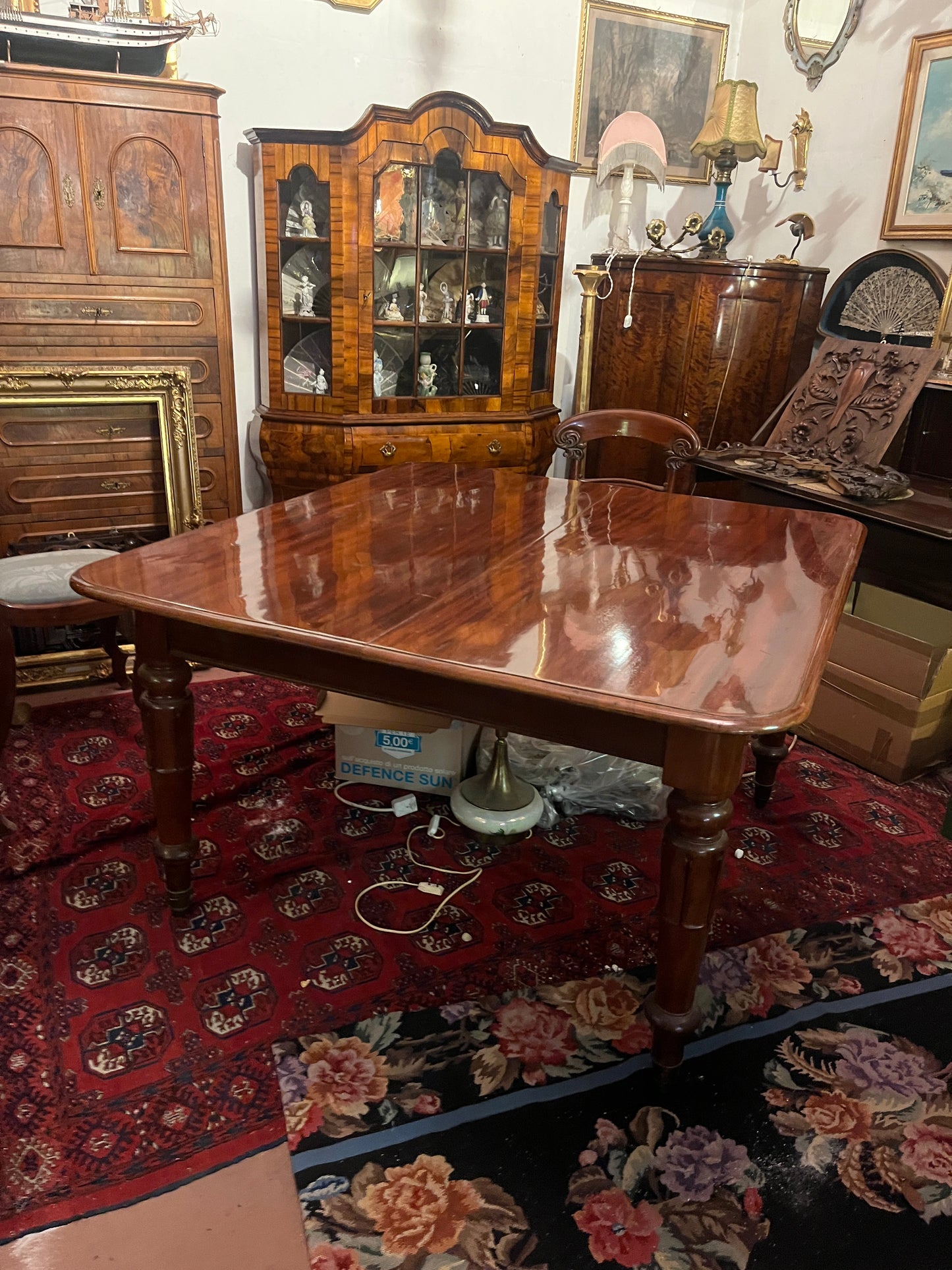 English Regency Mahogany Extending Dining Table
