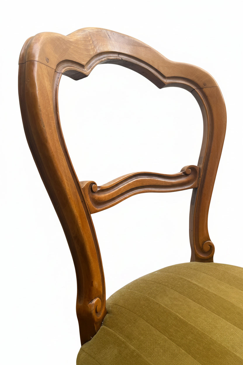 Set of 6 Victorian Walnut Apple-Back Dining Chairs c. 1850–1875