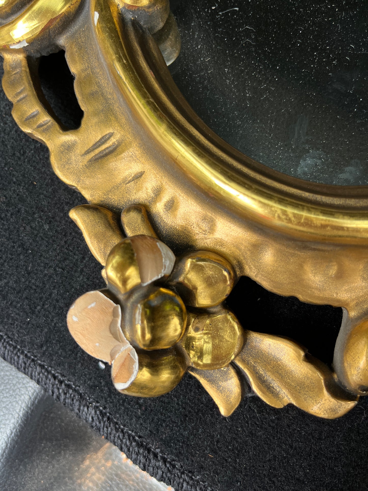 Italian Giltwood Mirror Rococo-Style Mirror
